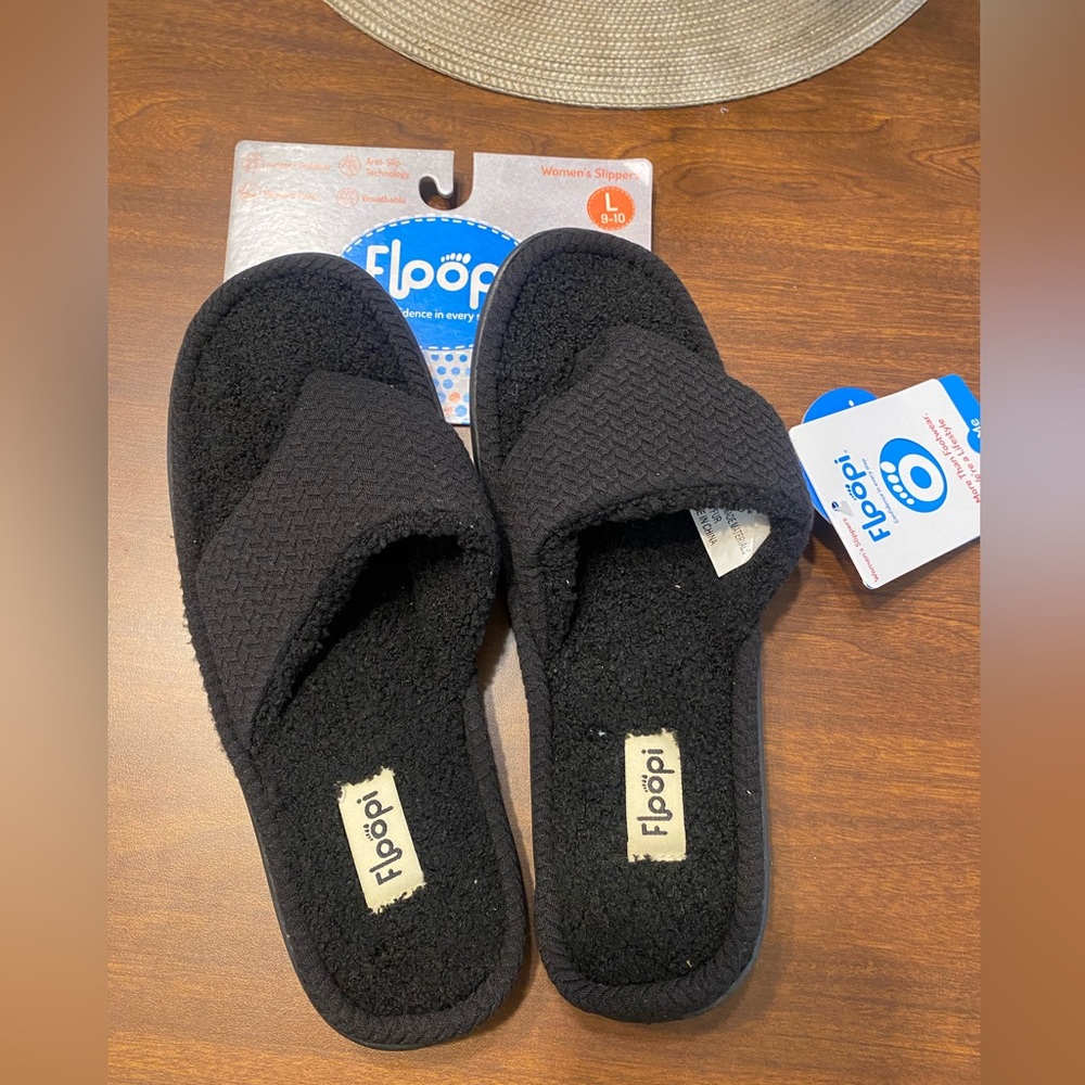 Floopi Women's Rachel thong Sandals black size 9/10